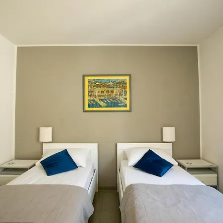 بيت للعطل House Legosi